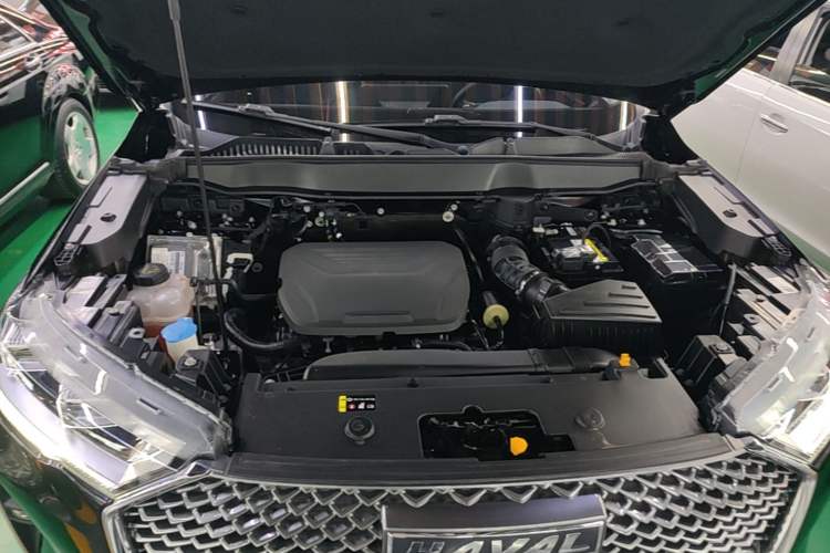 Used Haval H6 2022 3rd Generation 1.5T Automatic Two-Wheel Drive Pro Engine Bay