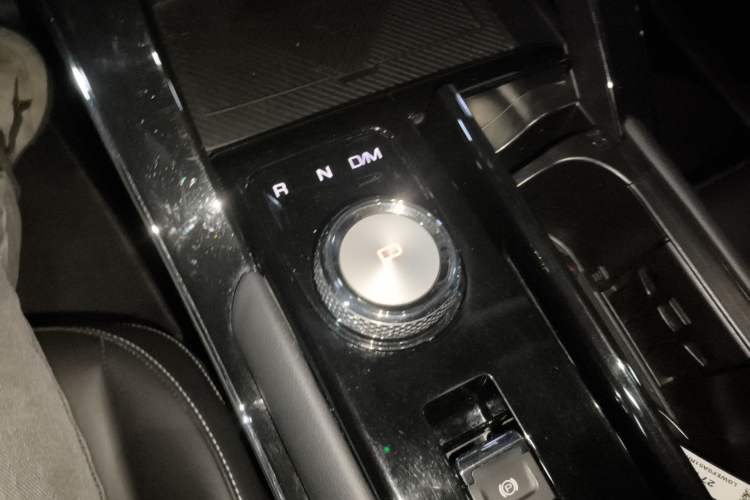 Used Haval H6 2022 3rd Generation 1.5T Automatic Two-Wheel Drive Pro Gear Lever
