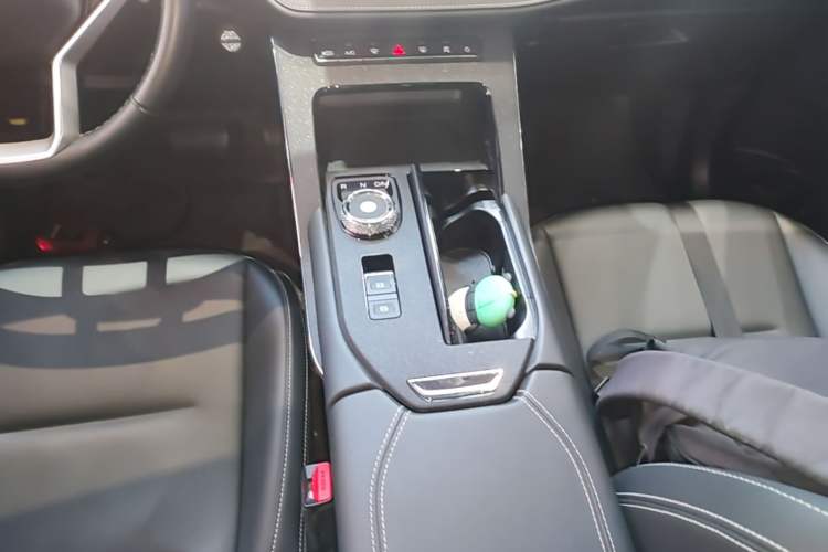 Used Haval H6 2022 3rd Generation 1.5T Automatic Two-Wheel Drive Max Gear Lever