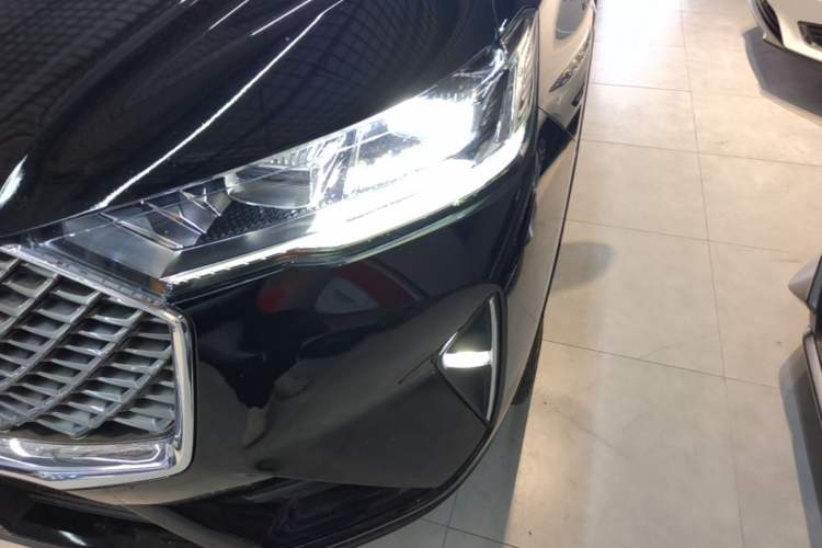 Used Haval H6 2022 3rd Generation 1.5T Automatic Two-Wheel Drive Max Left Front Headlight