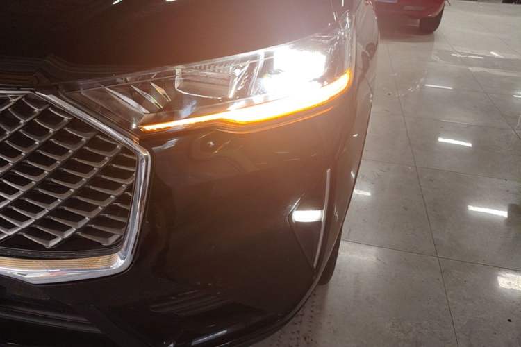 Used Haval H6 2022 3rd Generation 1.5T Automatic Two-Wheel Drive Max Left Front Headlight