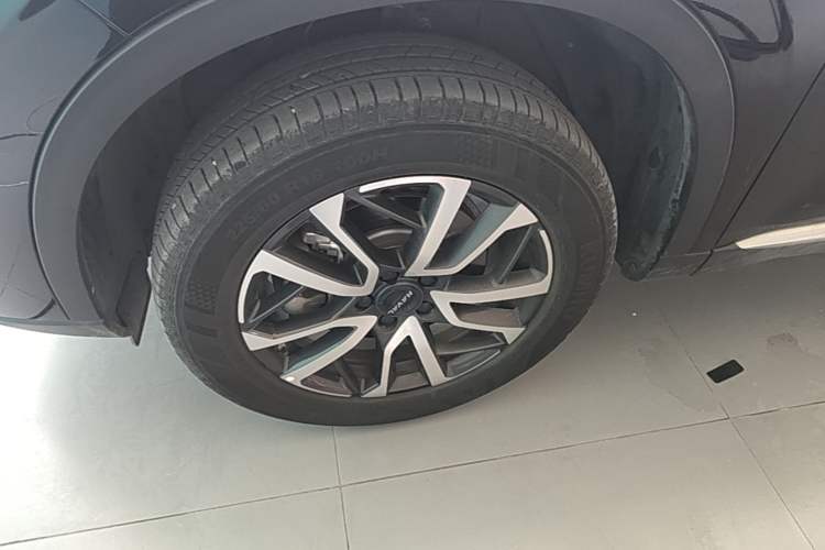 Used Haval H6 2022 3rd Generation 1.5T Automatic Two-Wheel Drive Max Left Front Wheel Hub