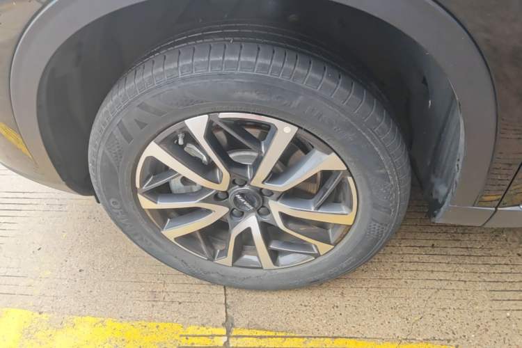 Used Haval H6 2022 3rd Generation 1.5T Automatic Two-Wheel Drive Pro Left Front Wheel Hub