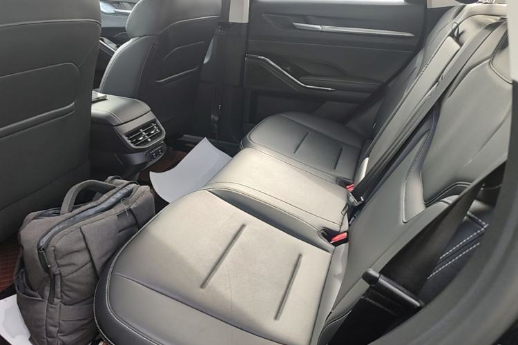 Used Haval H6 2022 3rd Generation 1.5T Automatic Two-Wheel Drive Max Left Rear Seat