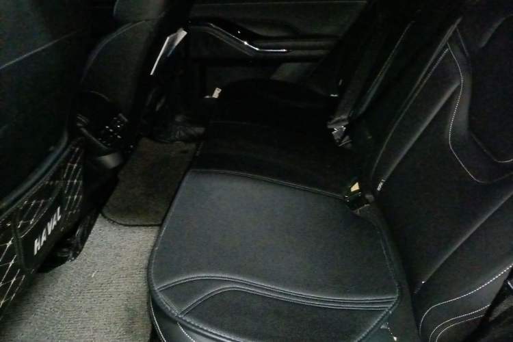 Used Haval H6 2022 3rd Generation 1.5T Automatic Two-Wheel Drive Max Left Rear Seat
