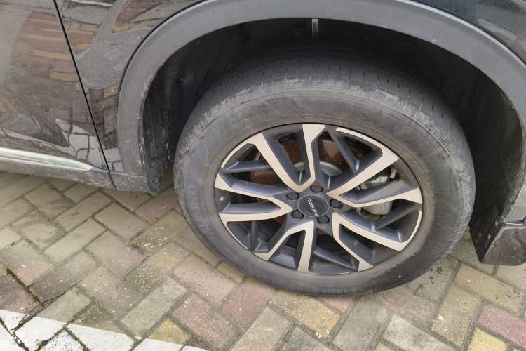 Used Haval H6 2022 3rd Generation 1.5T Automatic Two-Wheel Drive Max Right Front Wheel Hub