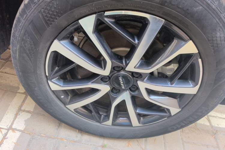 Used Haval H6 2022 3rd Generation 1.5T Automatic Two-Wheel Drive Max Right Front Wheel Hub