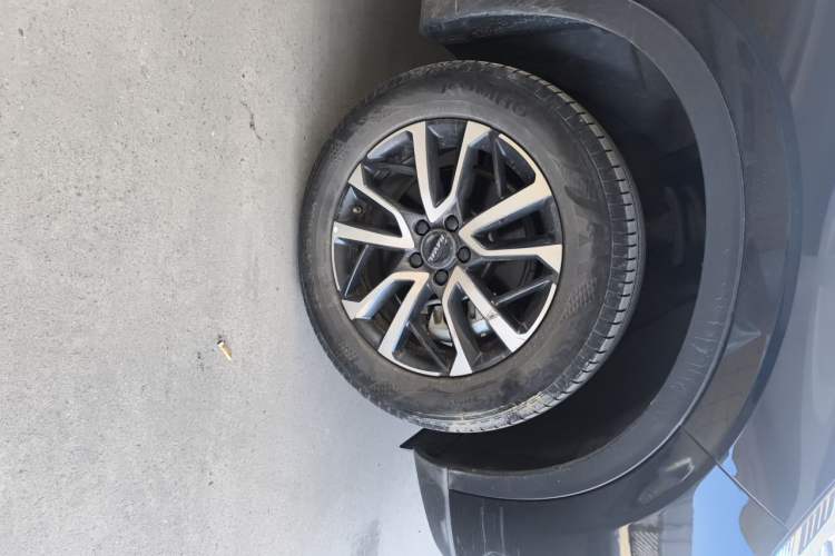 Used Haval H6 2022 3rd Generation 1.5T Automatic Two-Wheel Drive Max Right Front Wheel Hub