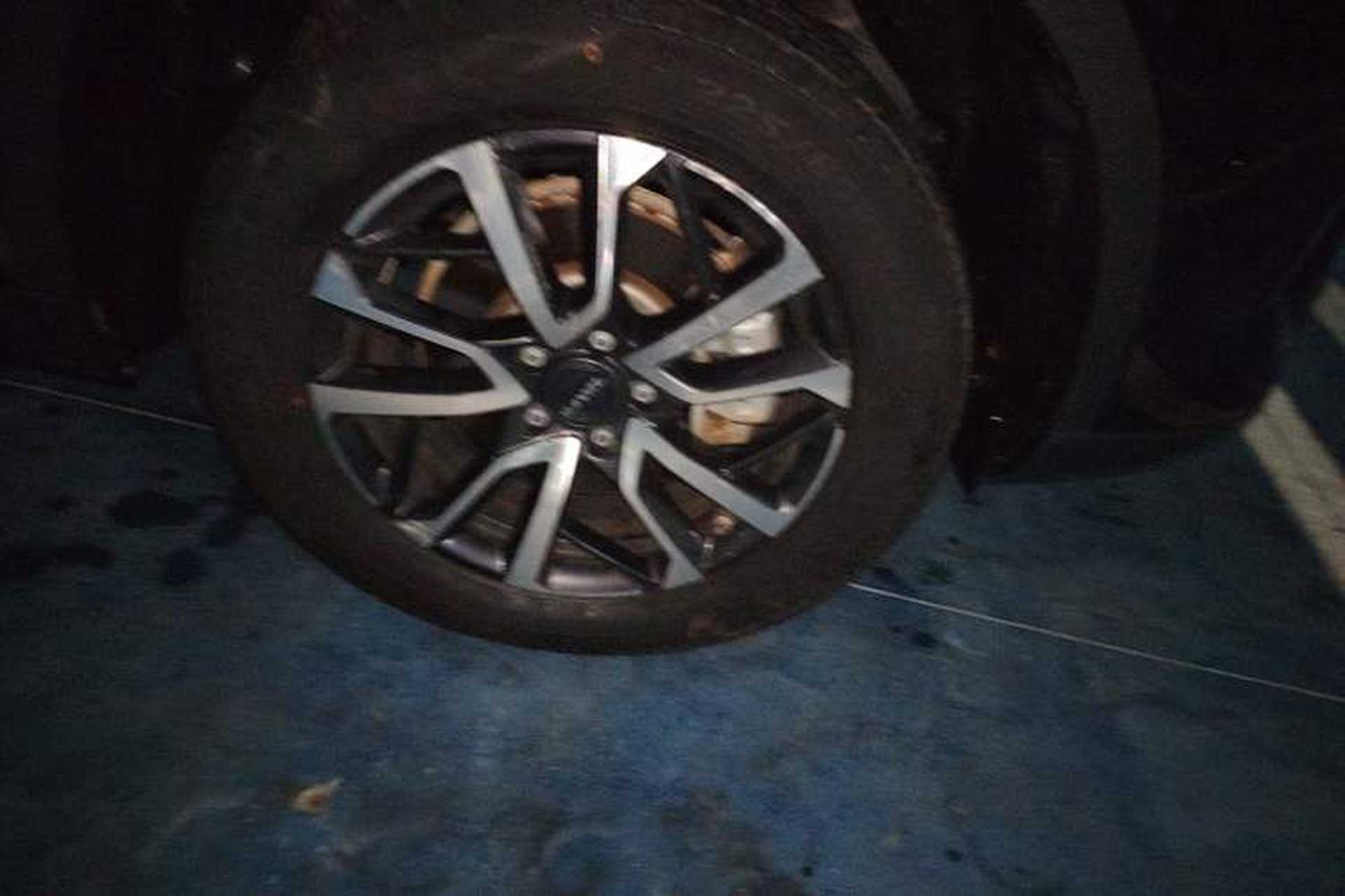 Used Haval H6 2022 3rd Generation 1.5T Automatic Two-Wheel Drive Plus Right Front Wheel Hub