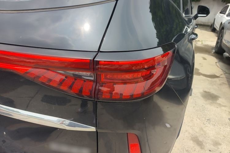Used Haval H6 2022 3rd Generation 1.5T Automatic Two-Wheel Drive Max Right Rear Taillight