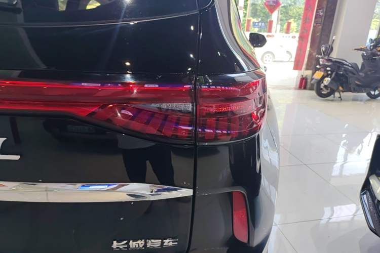 Used Haval H6 2022 3rd Generation 1.5T Automatic Two-Wheel Drive Max Right Rear Taillight