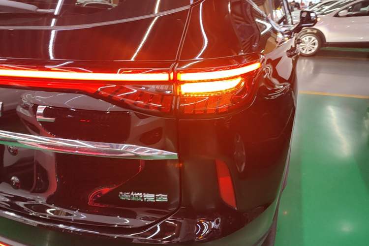 Used Haval H6 2022 3rd Generation 1.5T Automatic Two-Wheel Drive Pro Right Rear Taillight