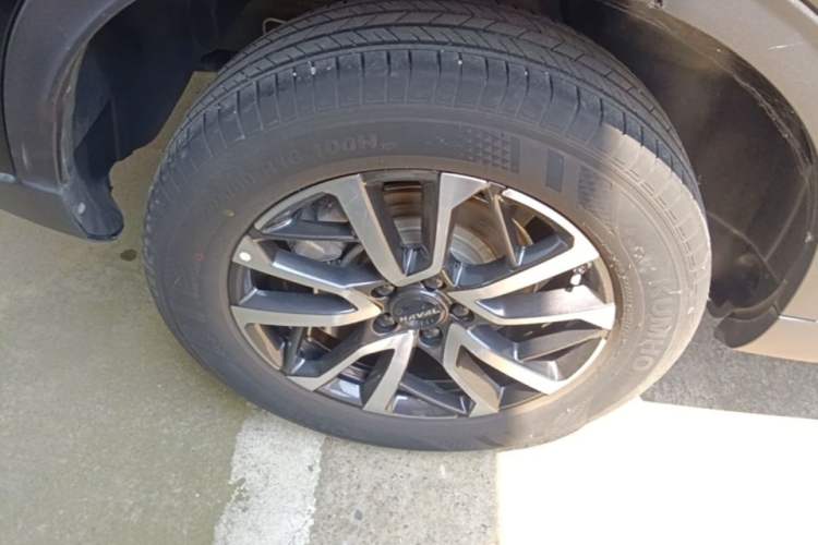 Used Haval H6 2022 3rd Generation 1.5T Automatic Two-Wheel Drive Pro Right Rear Wheel Hub