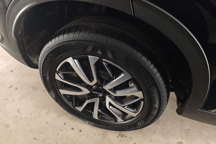 Used Haval H6 2022 3rd Generation 1.5T Automatic Two-Wheel Drive Max Right Rear Wheel Hub