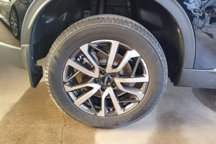 Used Haval H6 2022 3rd Generation 1.5T Automatic Two-Wheel Drive Pro Right Rear Wheel Hub