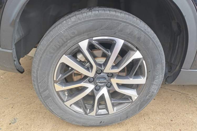 Used Haval H6 2022 3rd Generation 1.5T Automatic Two-Wheel Drive Pro Right Rear Wheel Hub