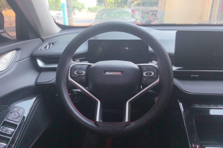 Used Haval H6 2022 3rd Generation 1.5T Automatic Two-Wheel Drive Max Steering Wheel