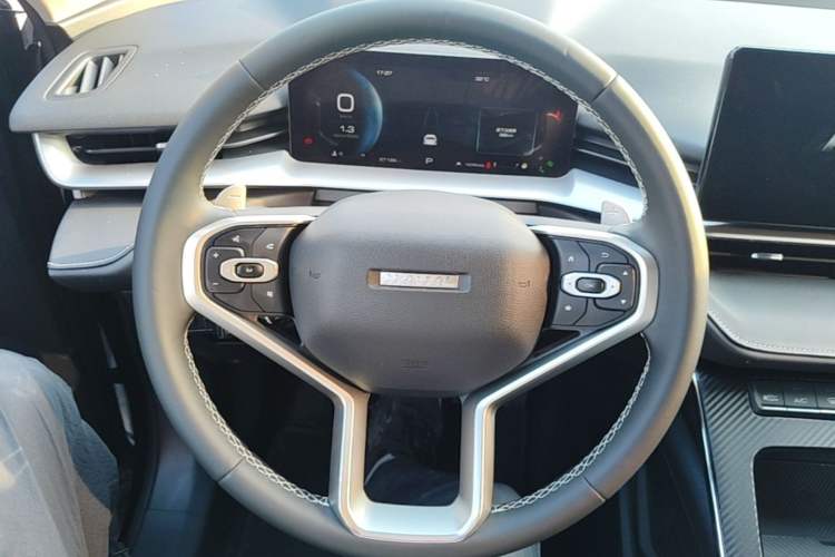 Used Haval H6 2022 3rd Generation 1.5T Automatic Two-Wheel Drive Max Steering Wheel