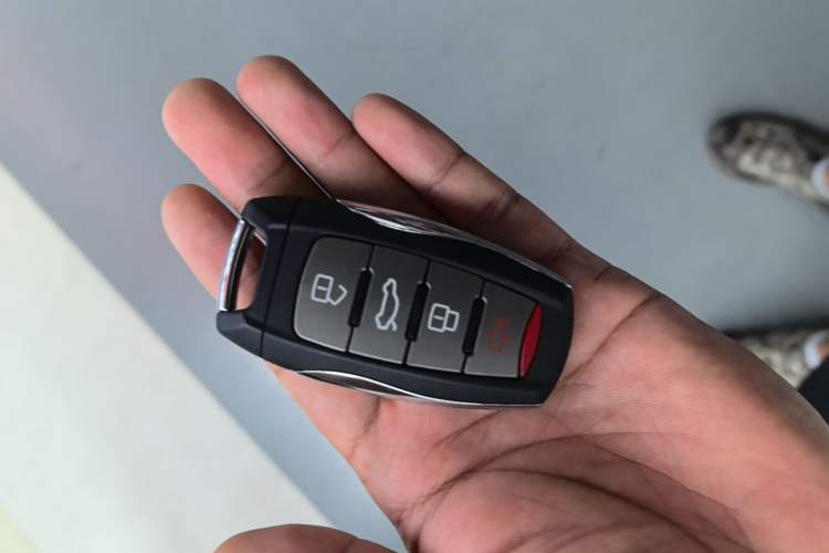 Used Haval H6 2022 3rd Generation 1.5T Automatic Two-Wheel Drive Max Vehicle Key