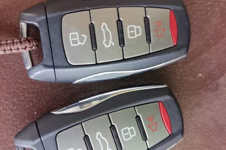 Used Haval H6 2022 3rd Generation 1.5T Automatic Two-Wheel Drive Pro Vehicle Key