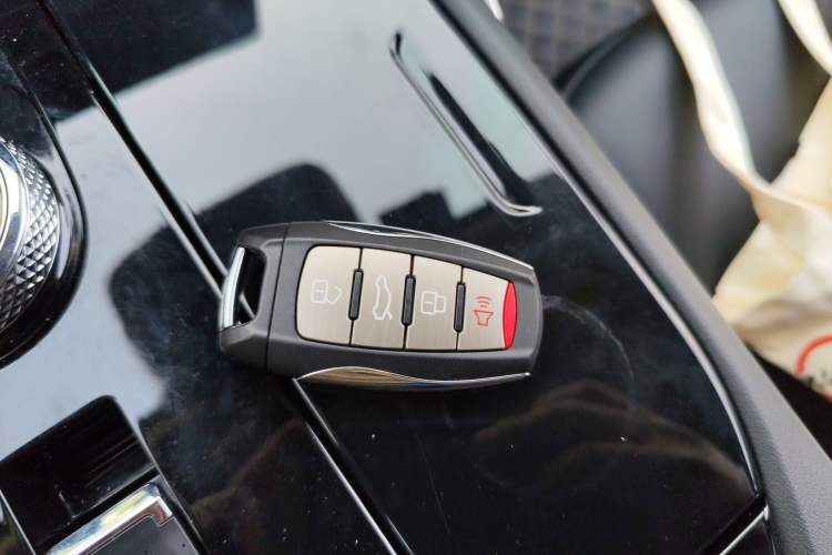 Used Haval H6 2022 3rd Generation 1.5T Automatic Two-Wheel Drive Max Vehicle Key