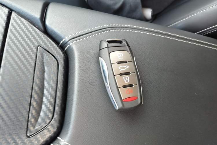 Used Haval H6 2022 3rd Generation 1.5T Automatic Two-Wheel Drive Max Vehicle Key