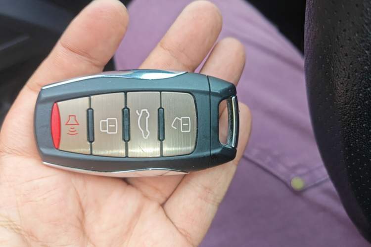 Used Haval H6 2022 3rd Generation 1.5T Automatic Two-Wheel Drive Pro Vehicle Key