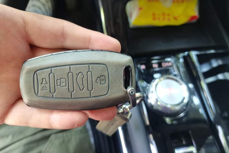 Used Haval H6 2022 3rd Generation 1.5T Automatic Two-Wheel Drive Max Vehicle Key