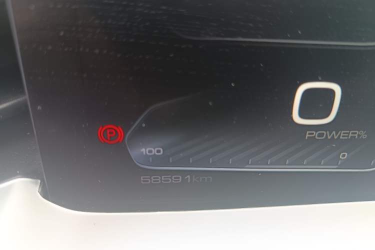 Used Haval H6 2022 Third Generation 1.5T DHT Odometer Close Up