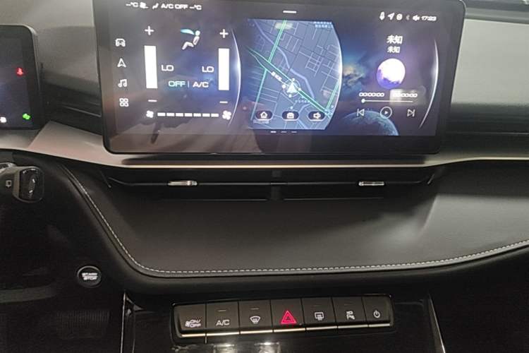 Used Haval H6 2022 3rd Generation 1.5T Automatic Two-Wheel Drive Max Audio And AC Panel