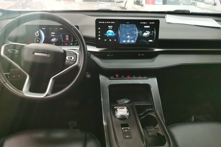 Used Haval H6 2022 Third Generation 1.5T DHT Center Console