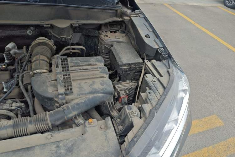 Used Haval H6 2022 Third Generation 1.5T DHT Engine Bay Left