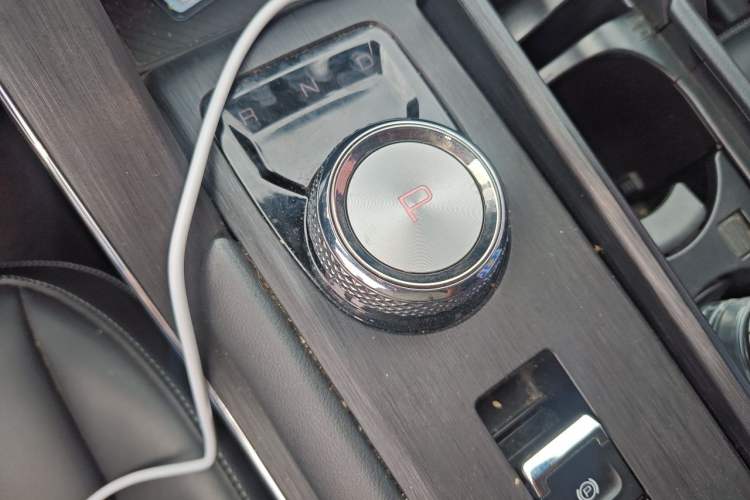 Used Haval H6 2022 Third Generation 1.5T DHT Gear Lever