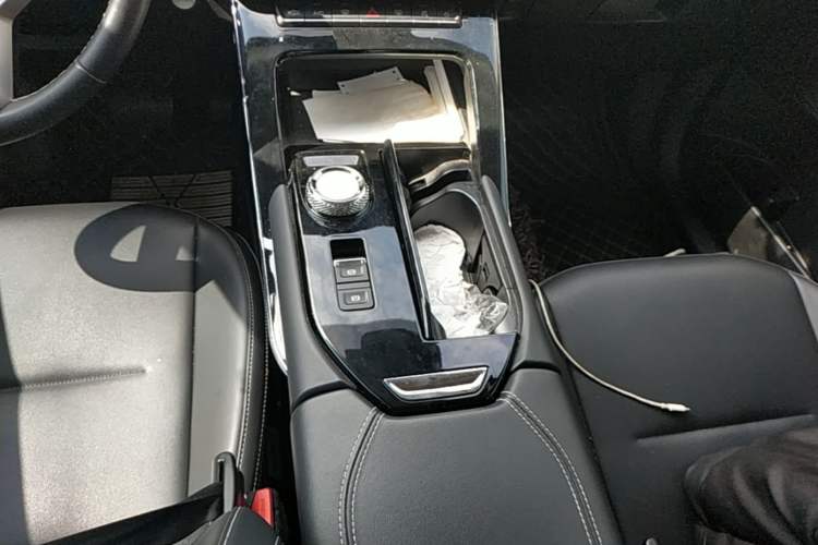 Used Haval H6 2022 3rd Generation 1.5T Automatic Two-Wheel Drive Pro Gear Lever