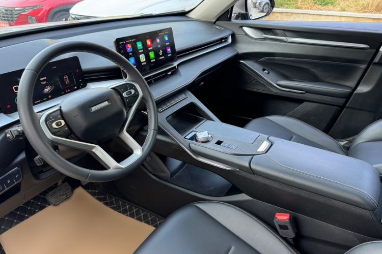 Used Haval H6 2022 Third Generation 1.5T DHT Interior 2