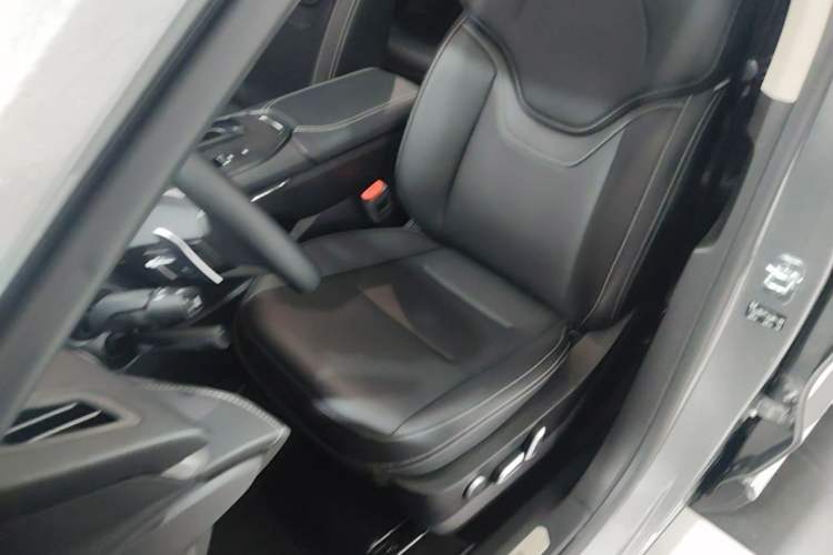 Used Haval H6 2022 3rd Generation 1.5T Automatic Two-Wheel Drive Supreme+ Left Front Seat