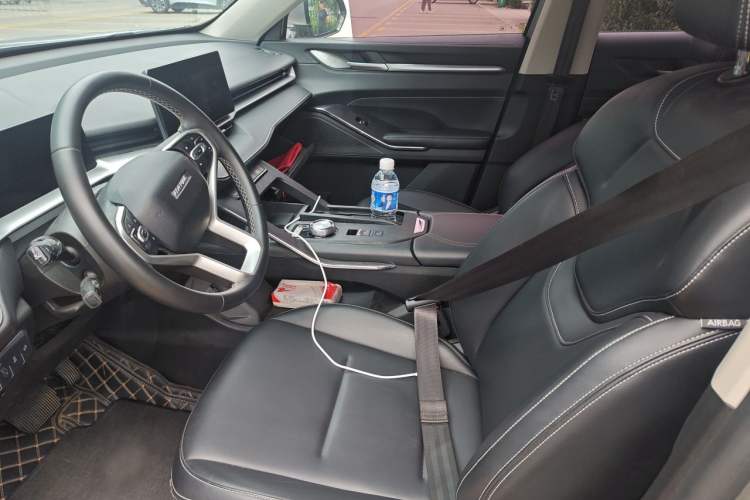 Used Haval H6 2022 Third Generation 1.5T DHT Left Front Seat