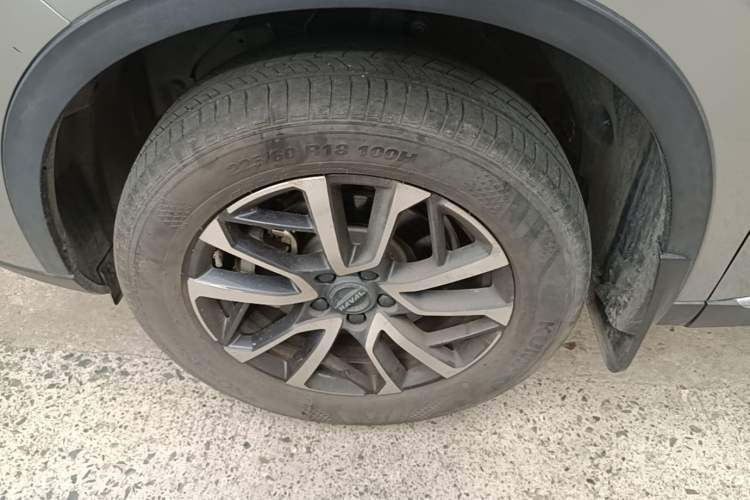 Used Haval H6 2022 3rd Generation 1.5T Automatic Two-Wheel Drive Max Left Front Wheel Hub