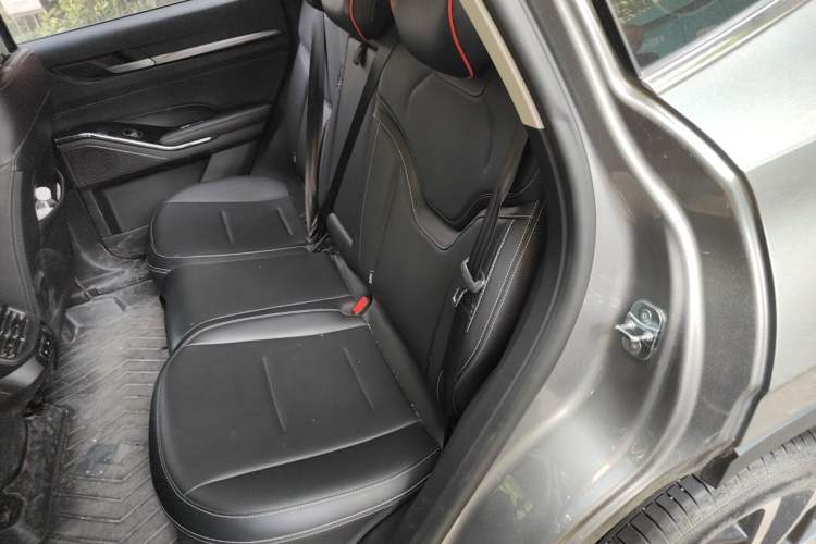 Used Haval H6 2022 3rd Generation 1.5T Automatic Two-Wheel Drive Max Left Rear Seat