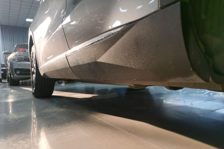 Used Haval H6 2022 Third Generation 1.5T DHT Left Side Sill