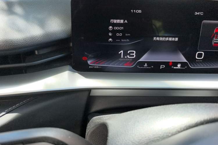Used Haval H6 2022 3rd Generation 1.5T Automatic Two-Wheel Drive Pro Odometer Close Up