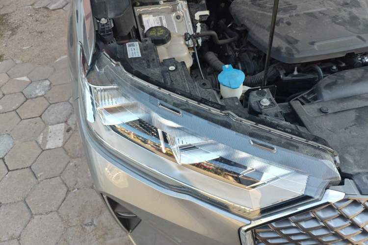 Used Haval H6 2022 3rd Generation 1.5T Automatic Two-Wheel Drive Max Right Front Headlight