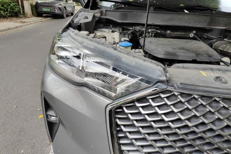 Used Haval H6 2022 3rd Generation 1.5T Automatic Two-Wheel Drive Max Right Front Headlight