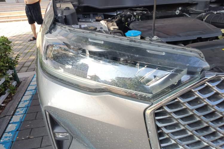 Used Haval H6 2022 3rd Generation 1.5T Automatic Two-Wheel Drive Max Right Front Headlight