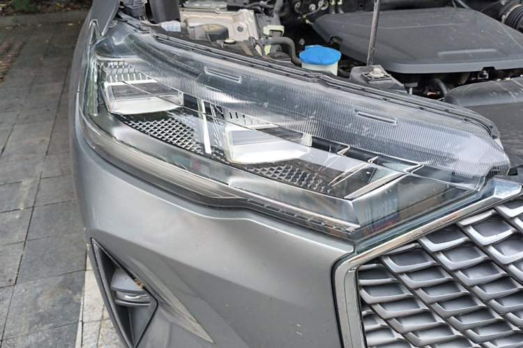 Used Haval H6 2022 3rd Generation 1.5T Automatic Two-Wheel Drive Max Right Front Headlight