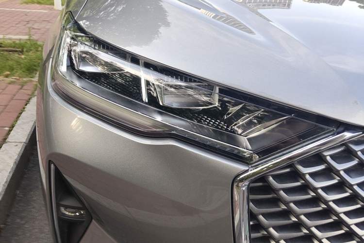 Used Haval H6 2022 3rd Generation 1.5T Automatic Two-Wheel Drive Pro Right Front Headlight
