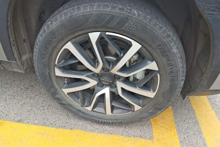 Used Haval H6 2022 Third Generation 1.5T DHT Right Front Wheel Hub