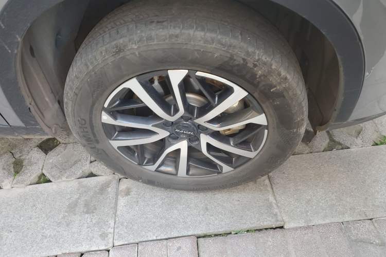 Used Haval H6 2022 3rd Generation 1.5T Automatic Two-Wheel Drive Max Right Front Wheel Hub