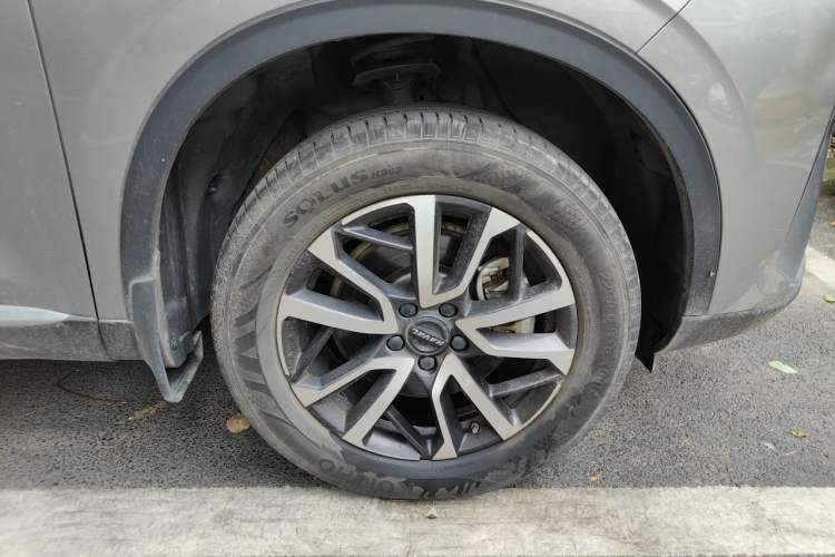 Used Haval H6 2022 3rd Generation 1.5T Automatic Two-Wheel Drive Max Right Front Wheel Hub