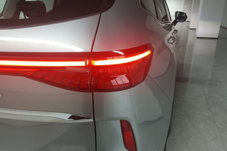 Used Haval H6 2022 3rd Generation 1.5T Automatic Two-Wheel Drive Max Right Rear Taillight